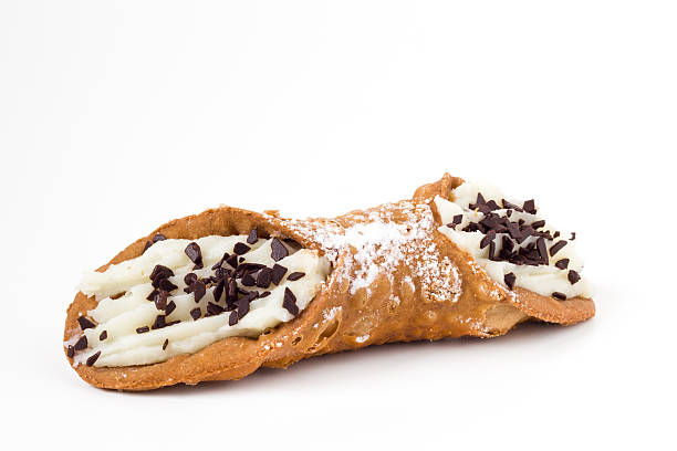 sicilia cannolo - pastry italian culture cake dessert fotografías e imágenes de stock