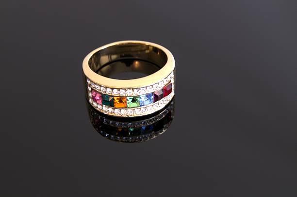 bunt juwel ring - jewelry gem gold reflection stock-fotos und bilder