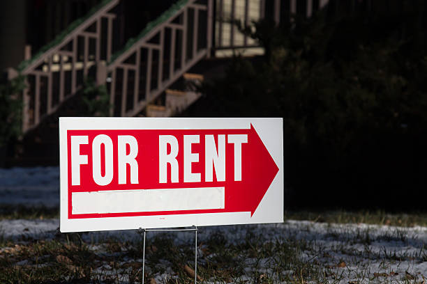 istock Home for rent sign with red arrow 502844412