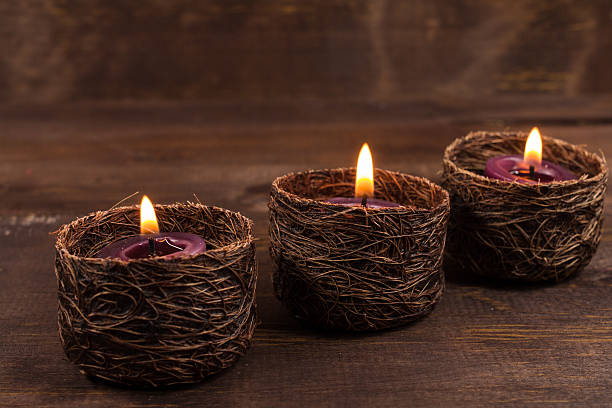 лавандовый candel в виде плетения «рогожка» - bamboo zen like buddhism spa treatment стоковые фото и изображения