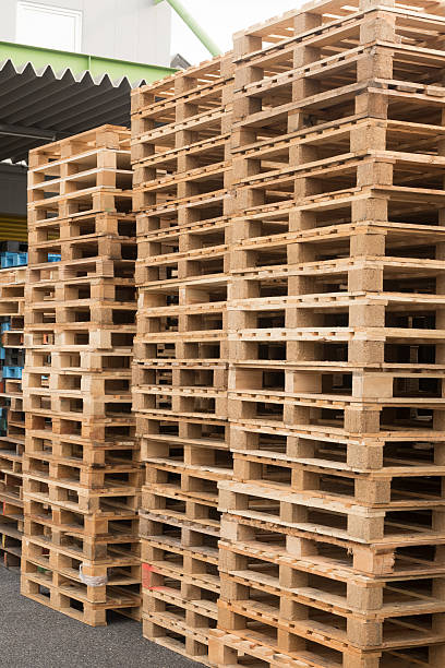 istock Pallet storage for the distribution industry 502851376