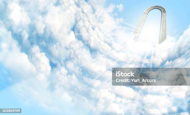 Cielo En Las Nubes Foto de stock y más banco de imágenes de El Cielo - El Cielo, Ángel, Biblia