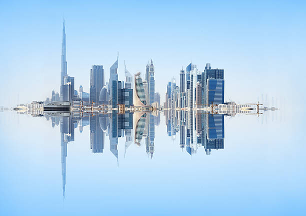 dubai skyline reflected - gulfstaterna bildbanksfoton och bilder