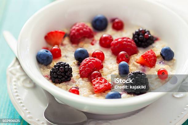 Desayuno Saludable Foto de stock y más banco de imágenes de Alimento - Alimento, Alimentos cocinados, Arándano