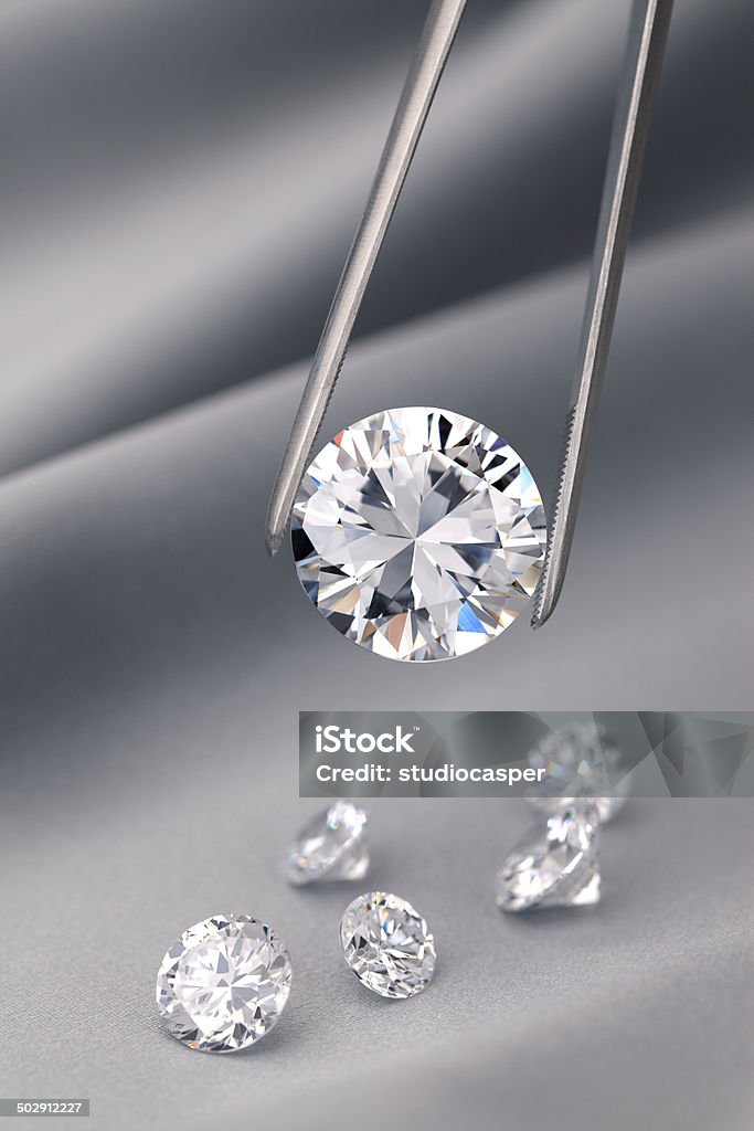 ダイヤモンド宝石を - 宝石 ダイヤモンドのロイヤリティフリーストックフォト