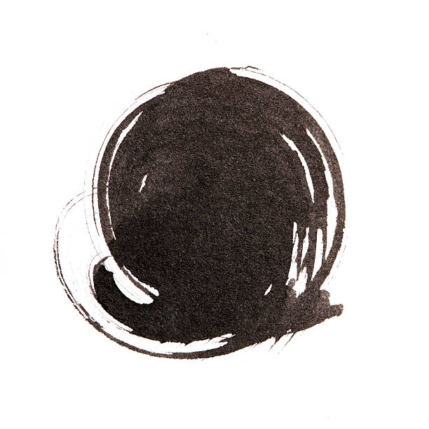 disegno a mano in cerchio nero inchiostro spazzola schizzo su isolato bianco - caratteri giapponesi foto e immagini stock