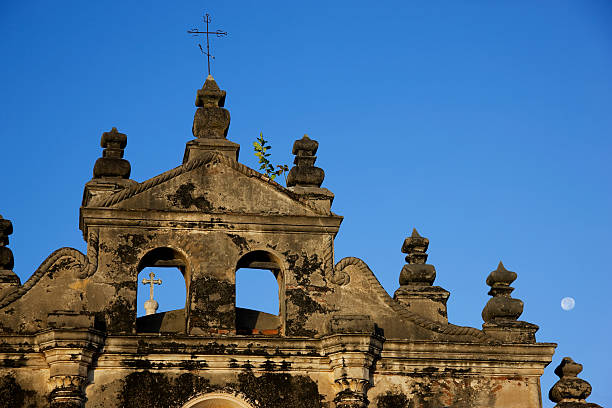 istock Iglesia de la Merced and full moon 502936808