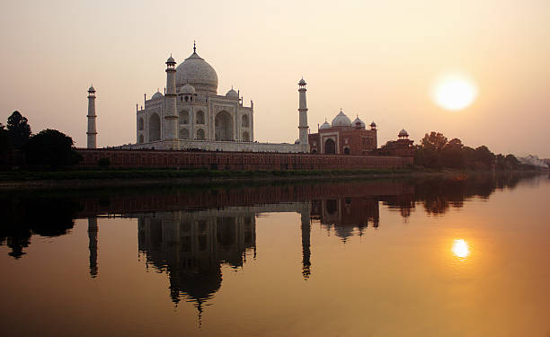 istock Sunset Taj Mahal 502963778