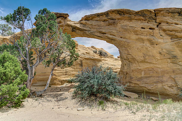 dutchmans arch in die san rafael-swell of utah - san rafael swell stock-fotos und bilder