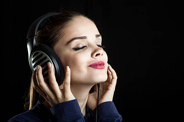 istock Listening music 503038623