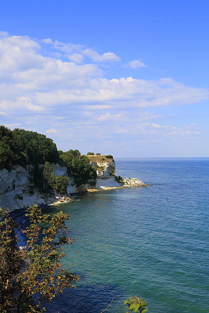istock Stevns Klint - Limestone Cliff UNESCO World Heritage 503040651