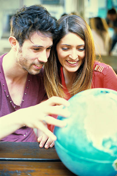 istock Choosing a travel destination 503043625