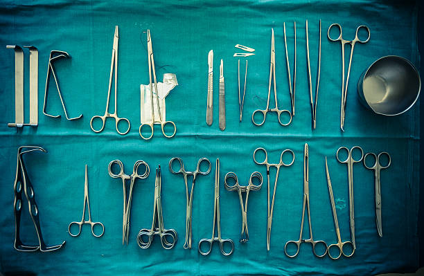 外科手術セット - gauze scalpel surgeon healthcare and medicine ストックフォトと画像