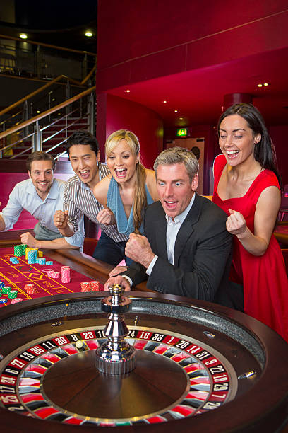 istock Winning Casino Friends 503073319