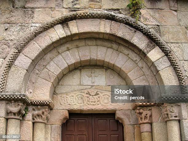 Romanische Kirche Eingang Stockfoto und mehr Bilder von Alt - Alt, Architektonische Säule, Architektur