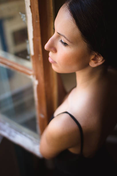 istock Waiting Woman 503075479