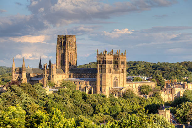 Durham Cathedral Evening sunshine on Durham Cathedral, England dyrham stock pictures, royalty-free photos & images