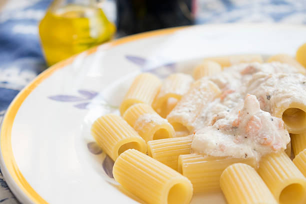 pasta smoked salmon and cream