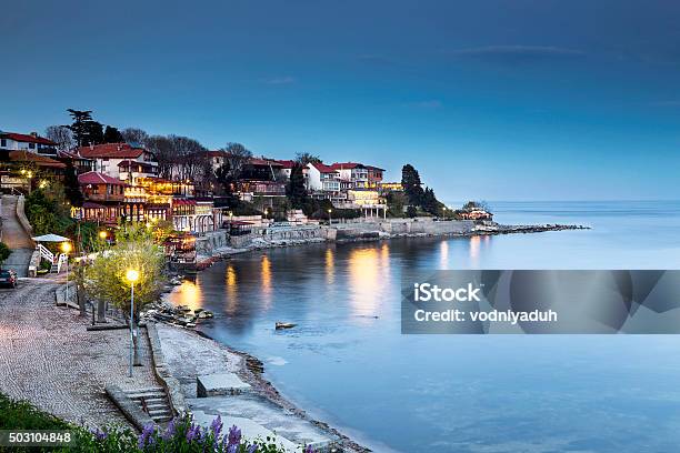 Ciudad Antigua De Nessebar Vista Nocturna Foto de stock y más banco de imágenes de Bulgaria - Bulgaria, Mar Negro, Nesebar