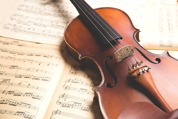 violino - musical instrument violin sheet music music foto e immagini stock