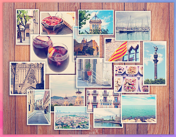 barcelona collage, ein paar fotos auf einem hölzernen hintergrund, postkarte - sammlung fotos stock-fotos und bilder