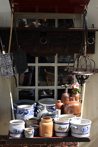 istock Flea market, Gouda, Netherland 503133257