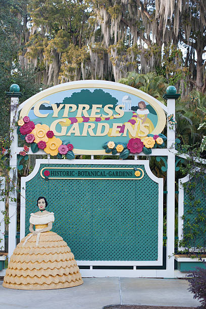 cypress gardens - legoland photos et images de collection