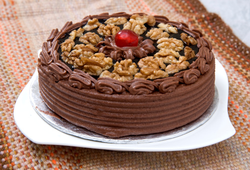 A Fresh, Yummy and Famous Walnut Chocolate Cake