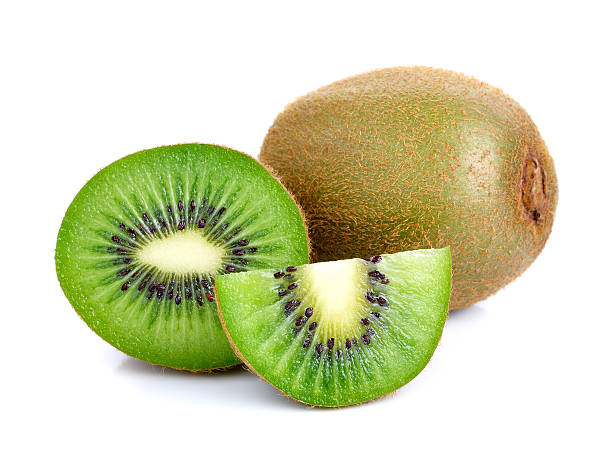 kiwi frutta su sfondo bianco - kiwi foto e immagini stock