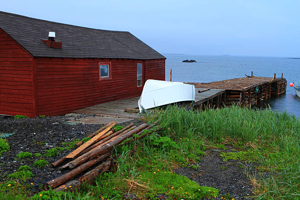 istock Colorful fishing shack 503176163