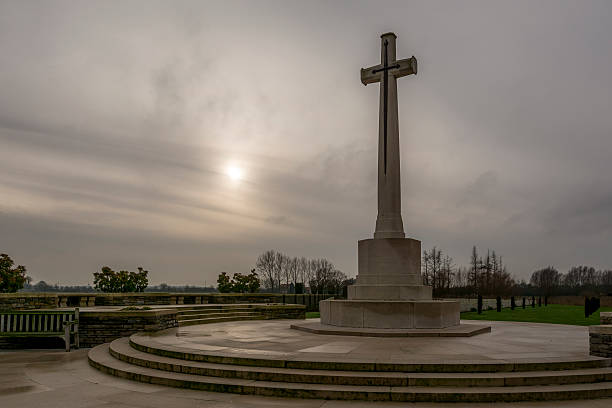 bedford haus ww1 friedhof, ypern - flanders war grave war memorial stock-fotos und bilder