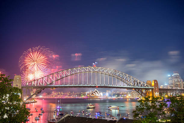 sydney nowy rok eve fajerwerków pokaż - sydney australia sydney harbor australia night zdjęcia i obrazy z banku zdjęć