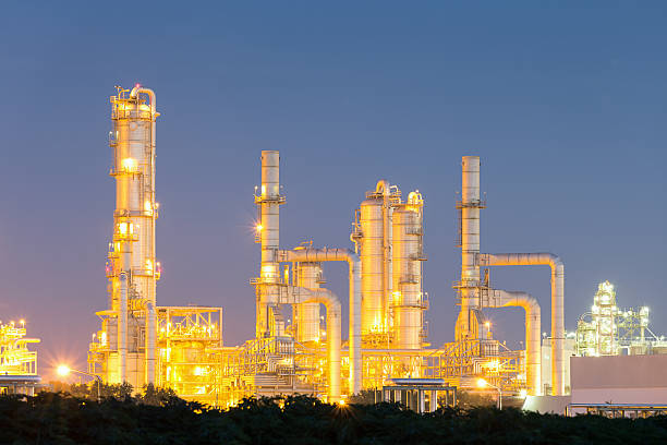 istock Oil refinery factory 503239242