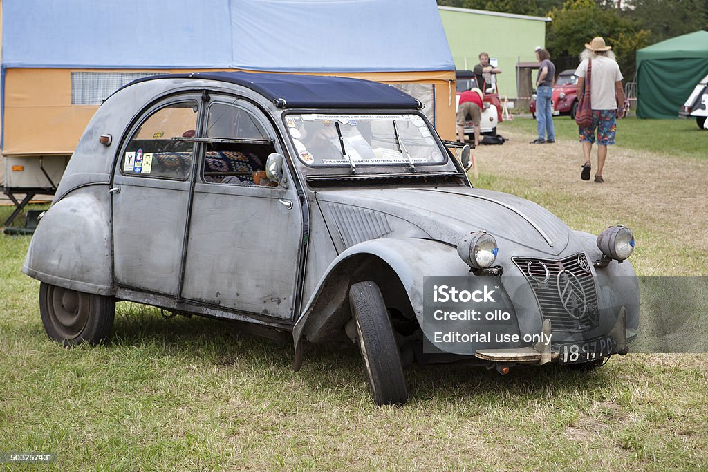 Citroën 2CV - Foto de stock de 1960 libre de derechos