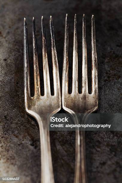 Foto de Vintage Forks e mais fotos de stock de Antigo - Antigo, Arranhado, Enfeitado