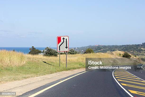 N2 South Coast In Kwazulunatal Südafrika Stockfoto und mehr Bilder von Autoreise - Autoreise, Baum, Einfache gelbe Linie