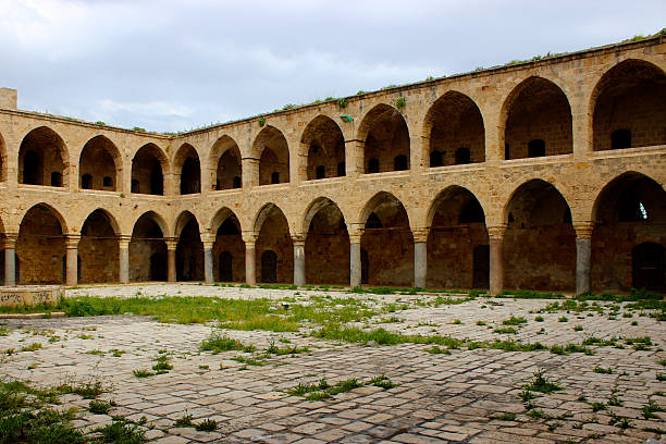 古い建物アラブの旧市街-イズラエル akko ヘクタール - acco ストックフォトと画像