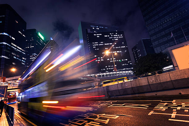 estrada à noite - multiple lane highway imagens e fotografias de stock