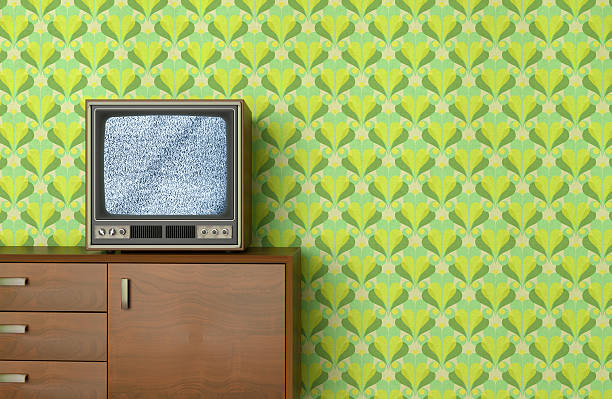 istock Vintage old television showing static signal, wallpaper 503314487