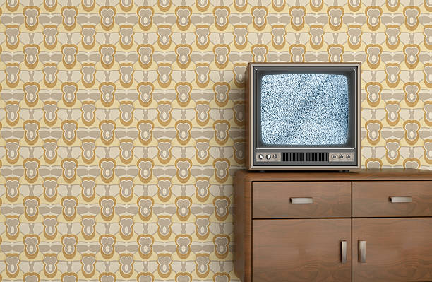 istock Vintage old television showing static signal, wallpaper 503314499