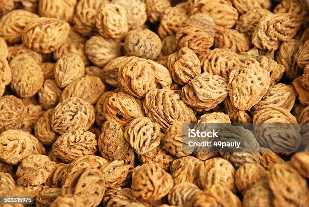 Encuadre Completo Imagen De Una Pila De Semilla De Melocotón Foto de stock y más banco de imágenes de Melocotón