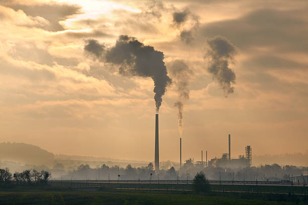 fabrik landschaft - coal fired power station stock-fotos und bilder