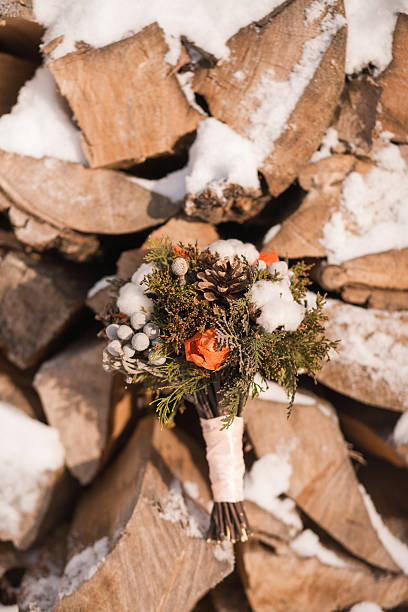 istock bridal winter wedding bouquet 503327082
