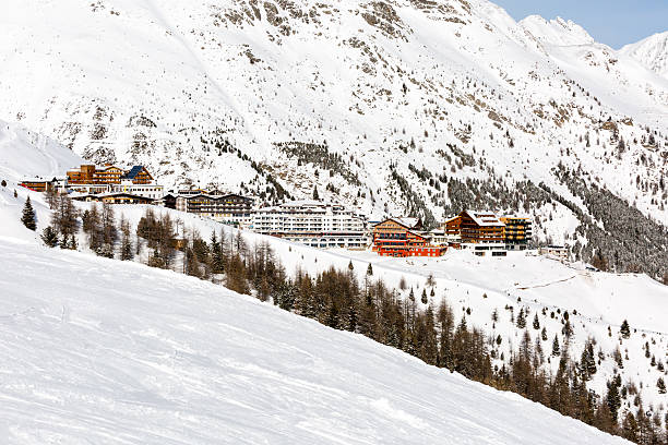 istock Sunny winter day at Hochsoelden 503329844