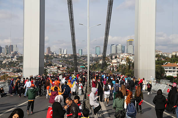 37 th 보다포네 이스탄불 마라톤 - healthy lifestyle turkey sport marathon 뉴스 사진 이미지