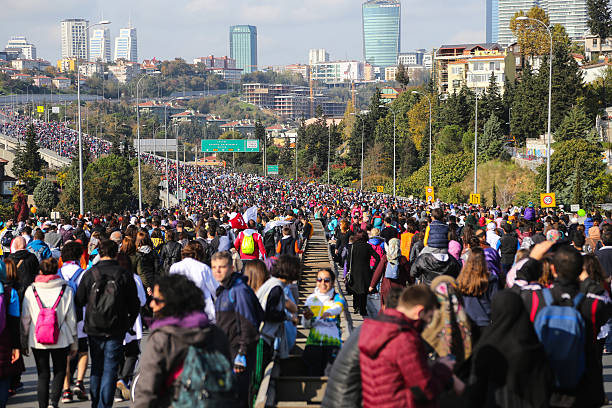 37 th 보다포네 이스탄불 마라톤 - healthy lifestyle turkey sport marathon 뉴스 사진 이미지