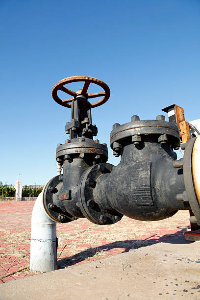istock Oil pipeline valve 503353172