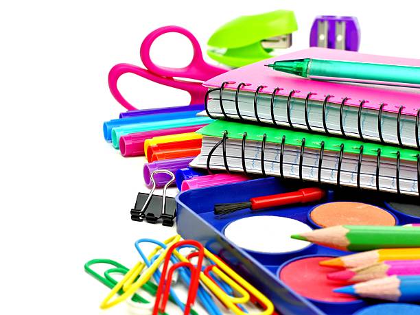 istock School supplies border 503375523
