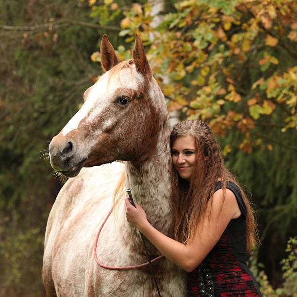 istock Amazing couple in autumn 503393356
