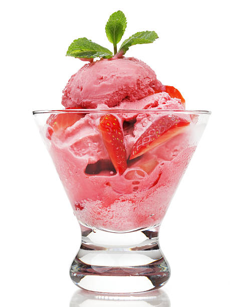 istock Strawberry ice cream with mint 503399552